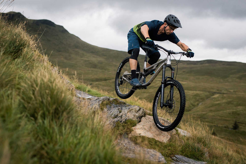Pinkbike review the Ariel 80