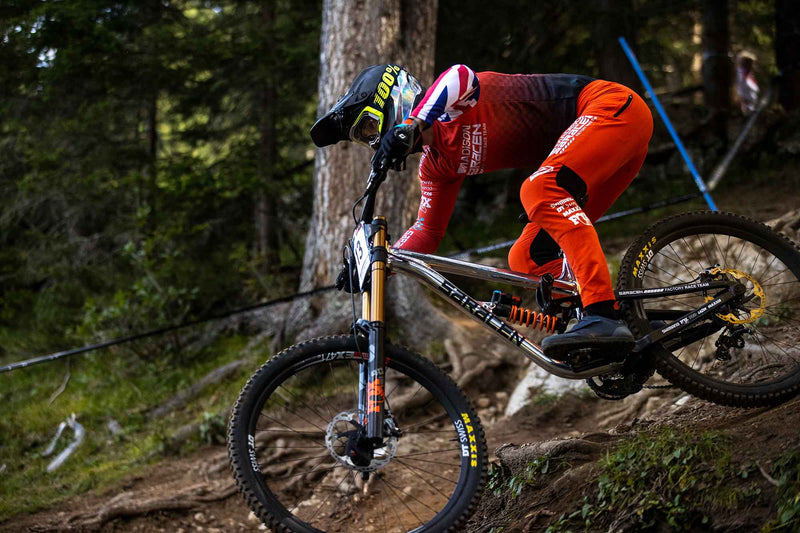 Tight and tricky racing in Lenzerheide at World Cup round 4