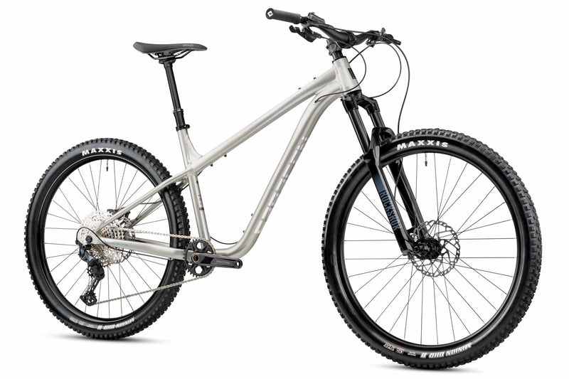 Mantra Trail LSL Silver – saracen bikes - Main Image