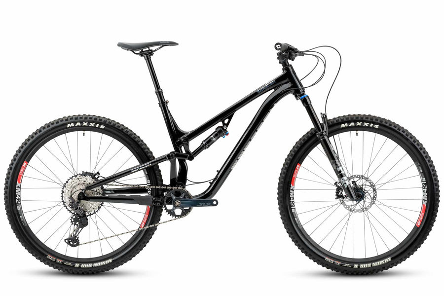 Ariel 30 Pro - Black Saracen